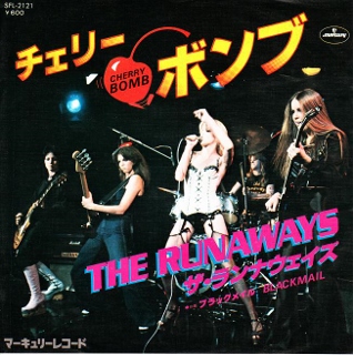 The Runaways (318x320)